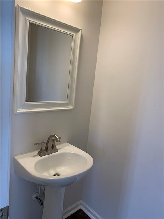 Foto del edificio - 1733 Oak Brook Ln NW