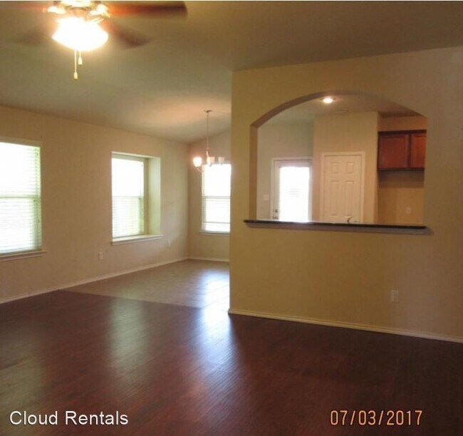 Building Photo - 3 br, 2 bath House - 9515 Adeel