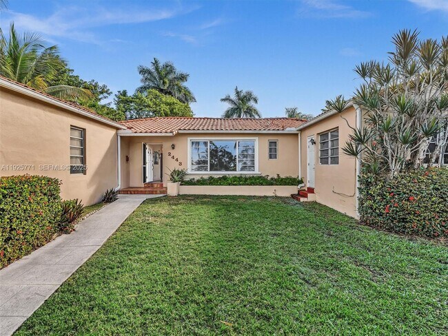 Foto del edificio - 2443 Meridian Ave