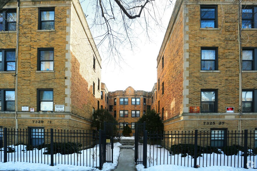 Primary Photo - 7331 N Honore St