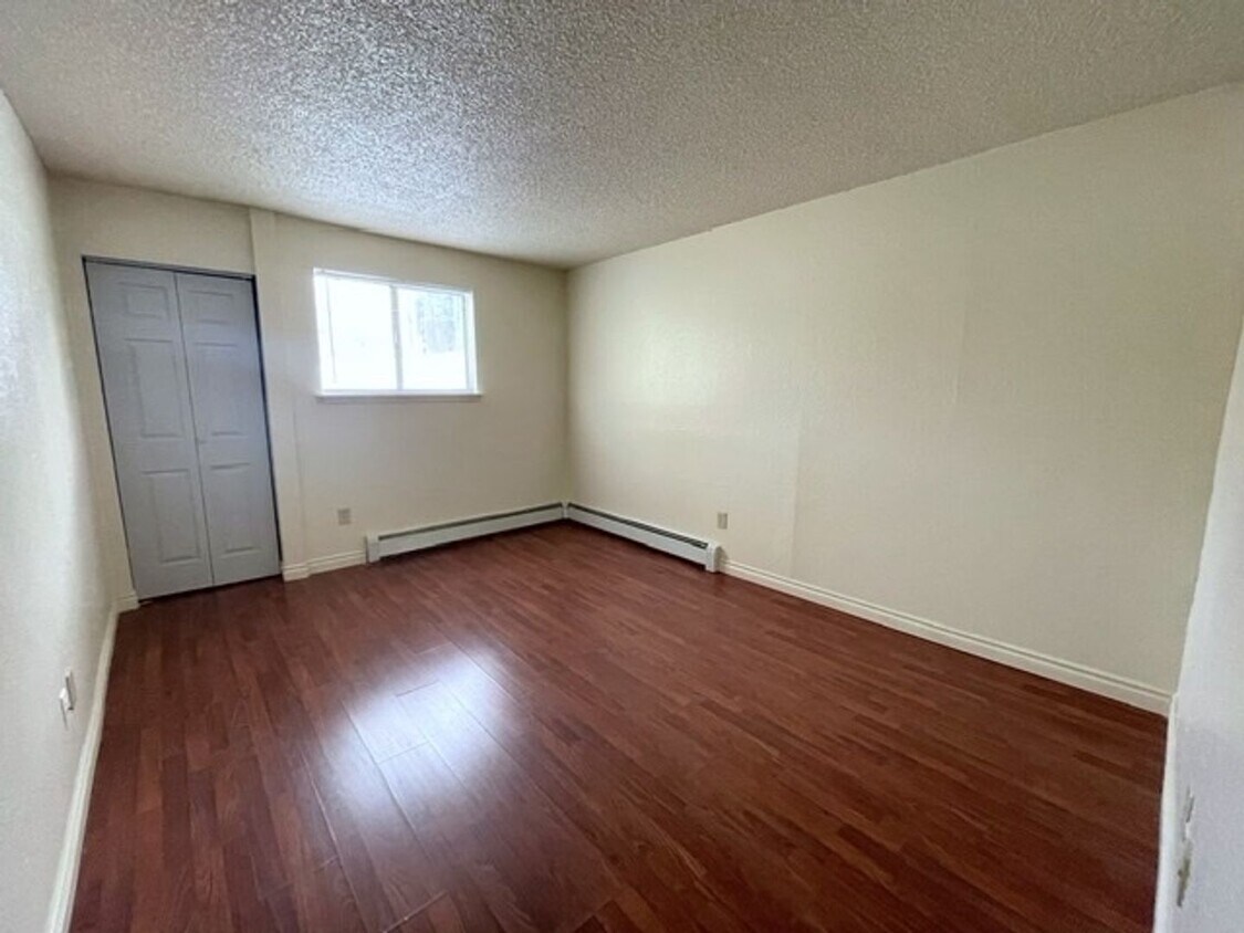 Foto principal - East Anchorage Condo with Laminate Floorin...