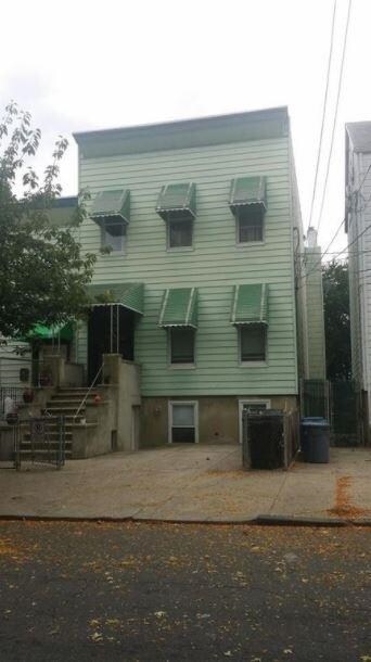 Primary Photo - 27 Waverly St