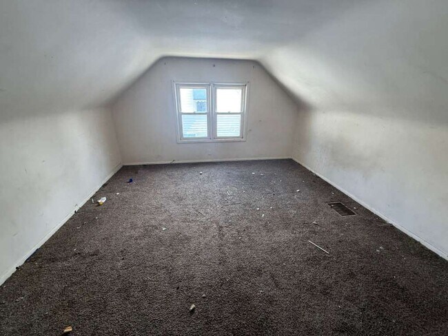 Foto del edificio - 3-BED, 1 BATH BEAUTIFUL SINGLE- FAMILY HOME IN MAPLE HEIGHTS!