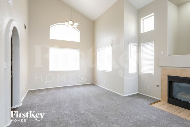 Building Photo - 6721 Rancho Santa Fe Dr