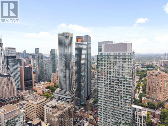 Building Photo - 8-LPH08 Wellesley St W