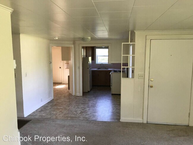 Building Photo - 2 br, 1 bath House - 3094 Stark St