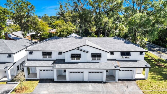 Foto del edificio - 37 SE 15th Terrace