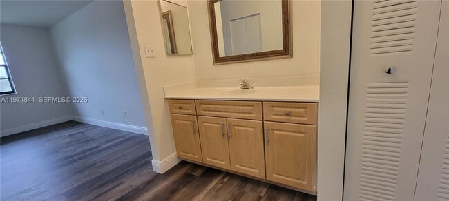 Foto del edificio - 11255 W Atlantic Blvd