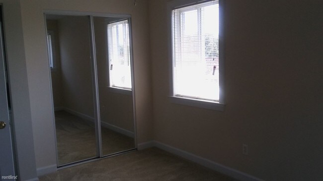 Building Photo - 717 Brandywine St SE