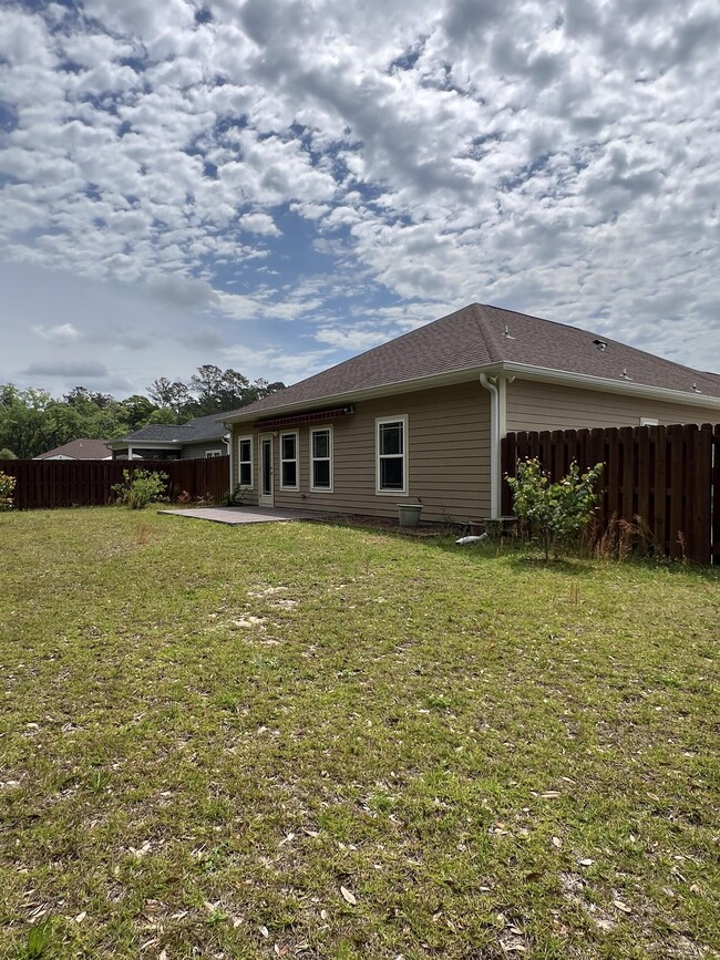 Building Photo - 84 Arbor View Dr