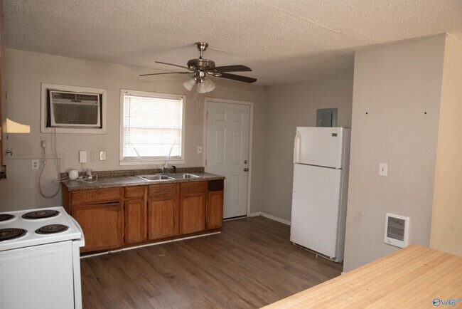 Foto del edificio - 3227 Clopton St SW