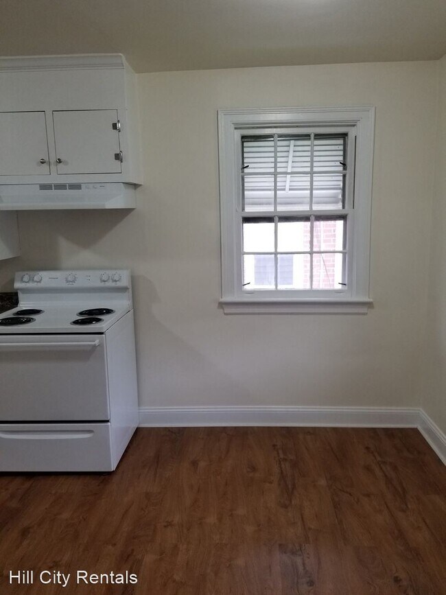 Building Photo - 3 br, 1 bath House - 2215 Park Place