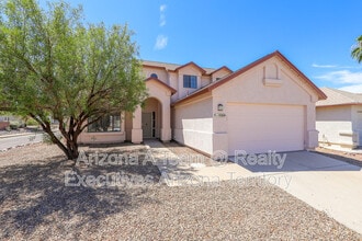 Building Photo - 10204 E Kensington Dr