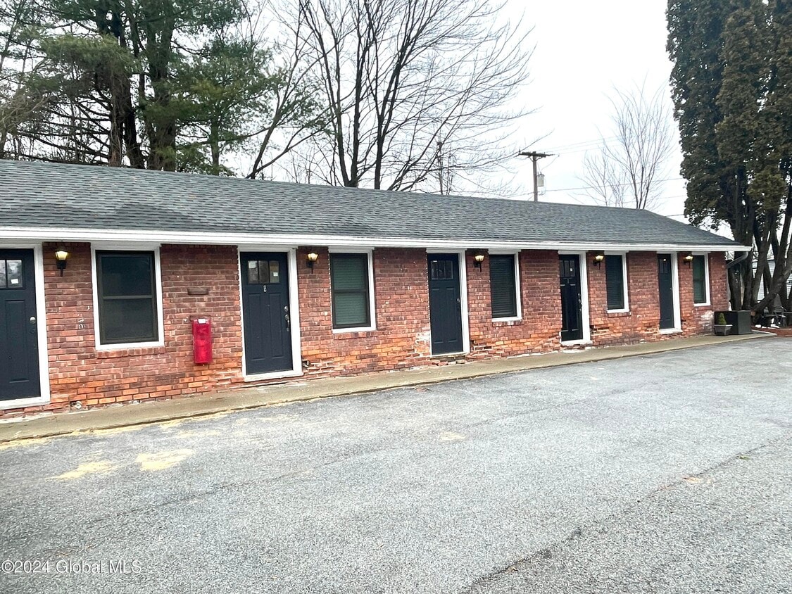 2648 US9 Unit 2, Ballston Spa, NY 12020 Room for Rent in Ballston
