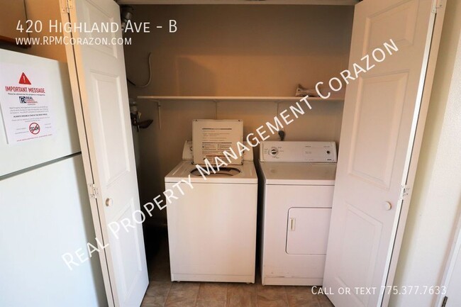 Building Photo - Upstairs Two Bedroom, Two Bathroom Apartme...