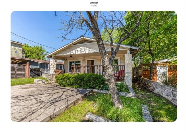 Building Photo - 1129 Poquito St