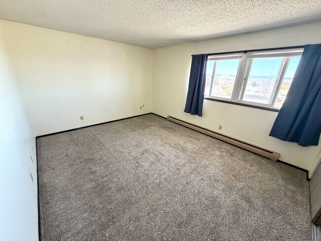Building Photo - 2 Bed 1 Bath Apartment on West Side of Helena!
