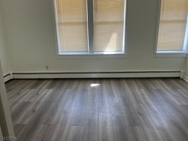 Foto del edificio - 279 Belmont Ave