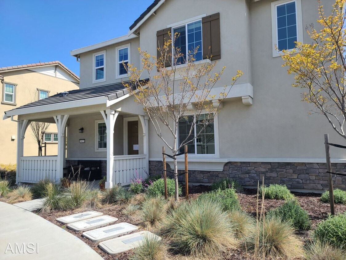 Primary Photo - 3 br, 2.5 bath House - 2622 Admiral Cir