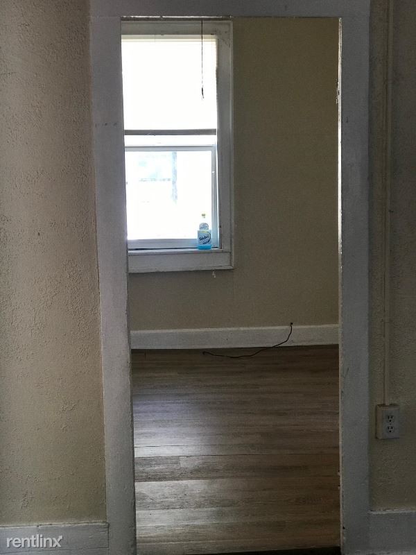 Foto del edificio - 3 br, 1 bath House - 388 S Devereaux Street