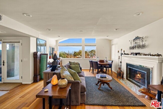 Foto del edificio - 1208 Shoreline Dr