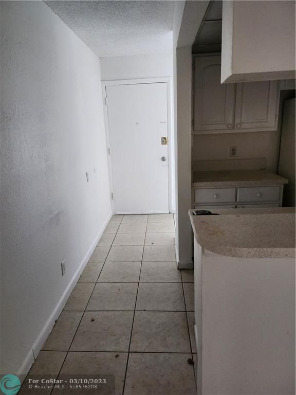 Building Photo - 4521 Treehouse Ln