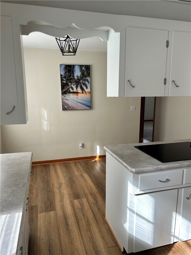 Foto del edificio - 1254 Charles St