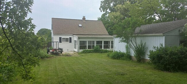 Foto del edificio - 4 BEDROOM HOME IN MILLCREEK