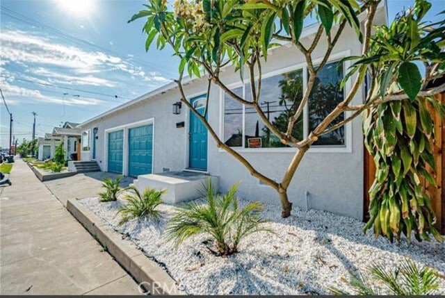 Primary Photo - 10727 Amador St