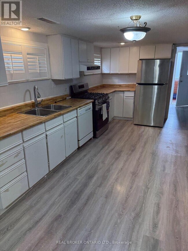 Photo du bâtiment - 136 Cabana Dr