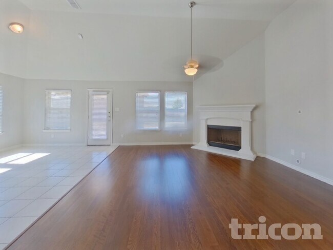 Foto del edificio - 125 Acadia Ln