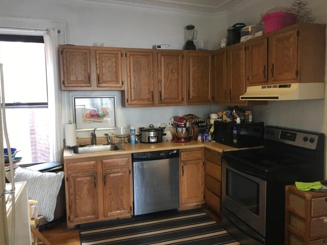 Building Photo - 423 Marlborough St