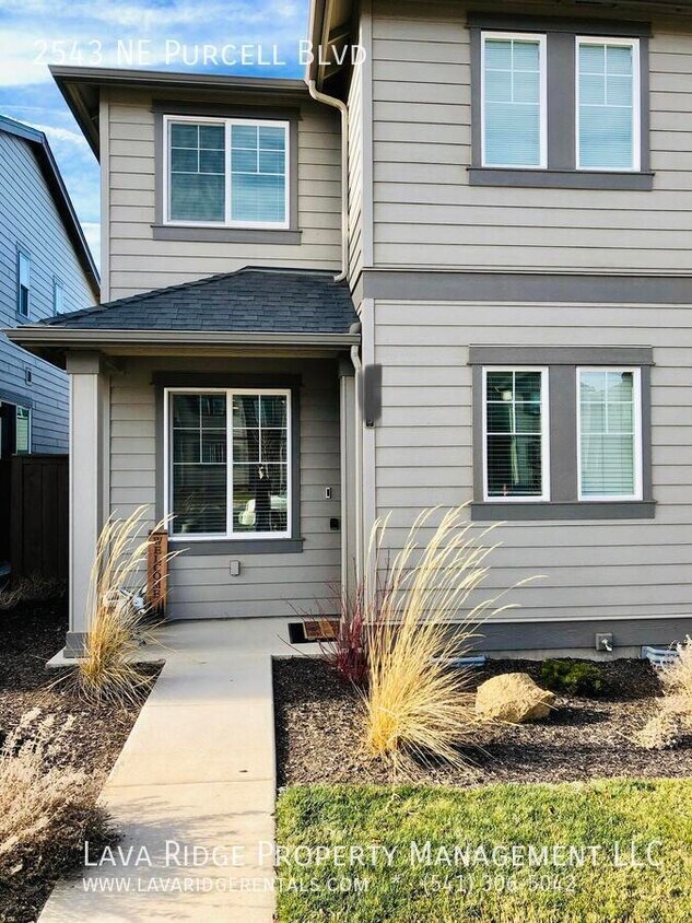 Foto principal - 2543 NE Purcell Blvd