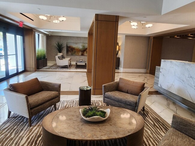 Foto del edificio - 4748 S Ocean Blvd