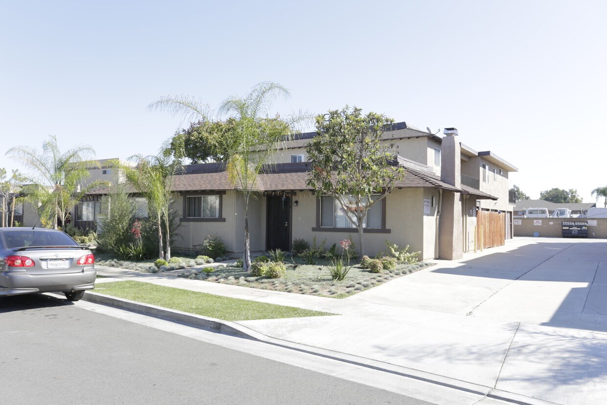 Primary Photo - 17272 Keelson Ln