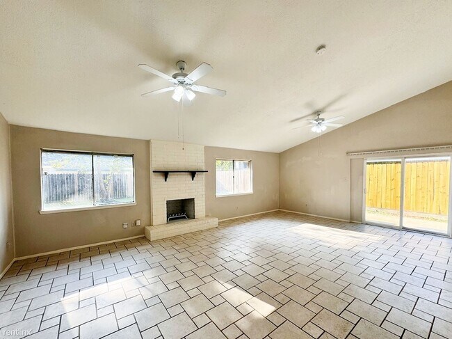 Foto del edificio - 4 br, 2 bath House - 23127 Lestergate Dr