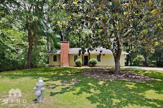 Building Photo - 3295 Redona Dr