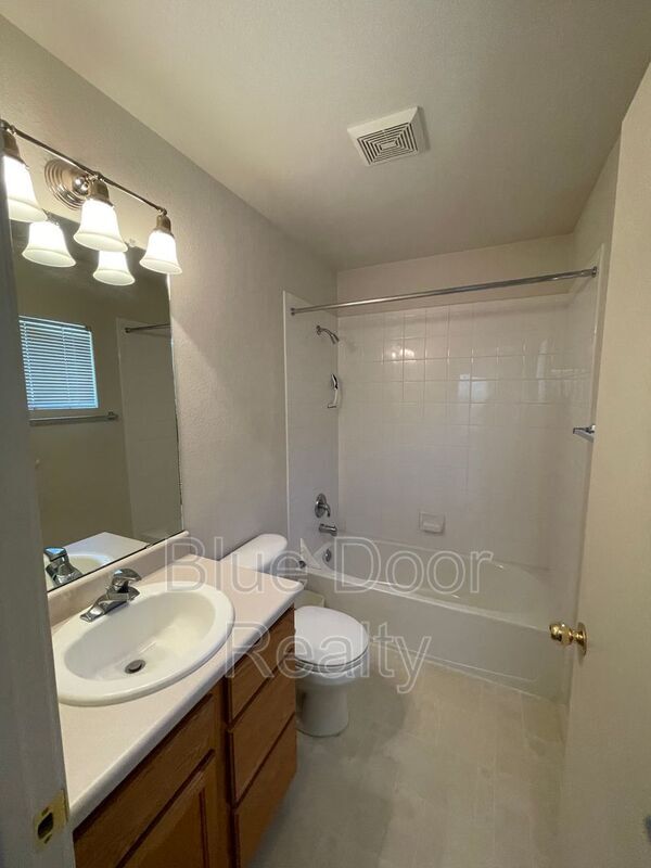 6501 San Antonio Dr NE Unit 2701, Albuquerque, NM 87109 Condo for