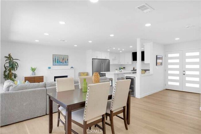 Foto del edificio - 8381 E Blithedale St