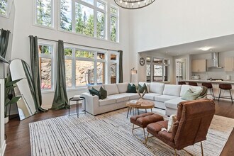 Building Photo - 1081 Echo Hills Rd