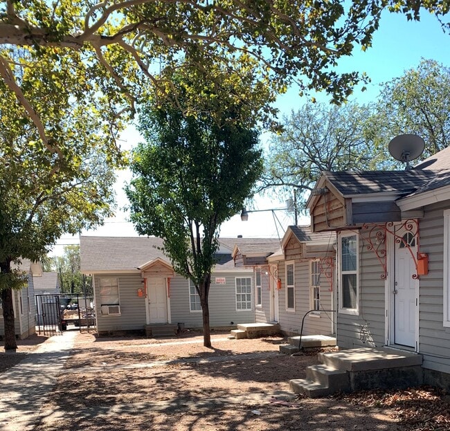 Building Photo - Sycamore Creek Apartments