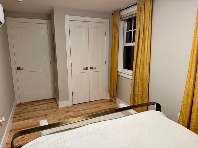 Bedroom - 45 Market St