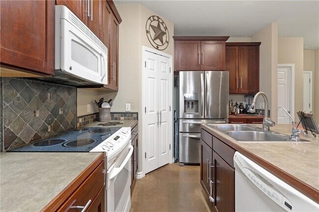 Building Photo - 107 E Dawn Dr