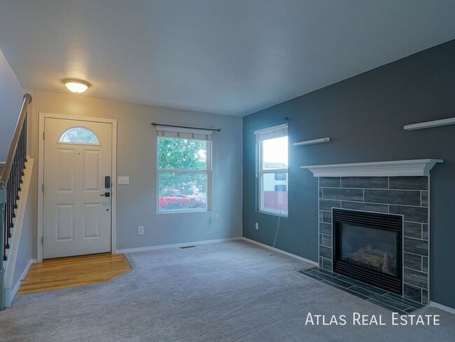 Foto del edificio - 7320 Allens Park Dr