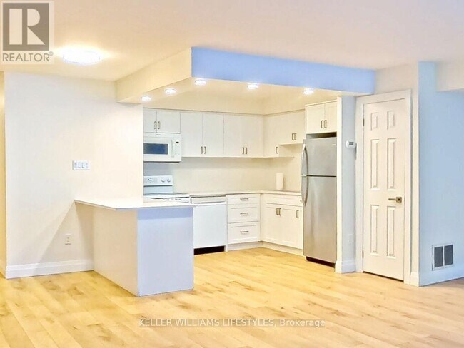 Photo du bâtiment - 695 Richmond St