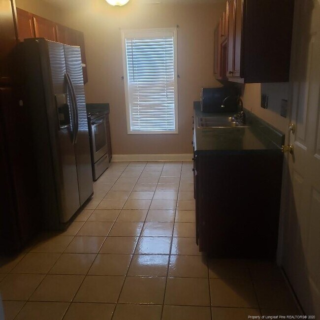 Building Photo - 110 Beech Dr