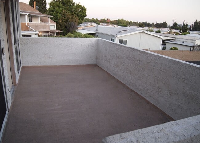 Building Photo - 177 Oval Rd