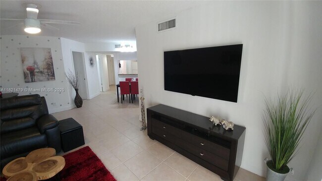 Building Photo - 10451 W Broward Blvd