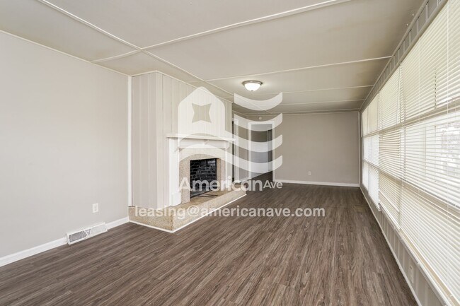 Foto del edificio - 1014 Arbor Dr