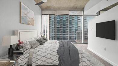 Building Photo - 5925 Almeda Rd